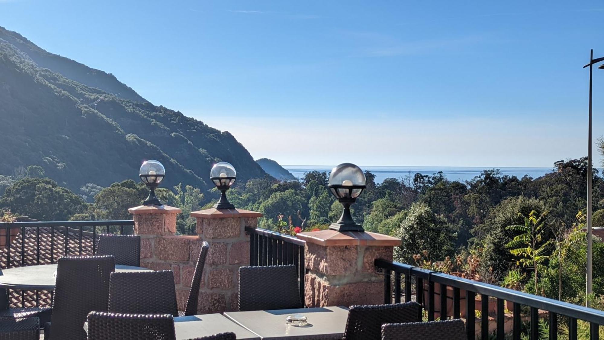 Le Porto T3 55M2 Vue Mer Immeuble Traditionnel En Pierre De Taille Avec Prestations Exceptionnelles Barbecue Ordinateur Videosurveillance Terrasse Panoramique Экстерьер фото